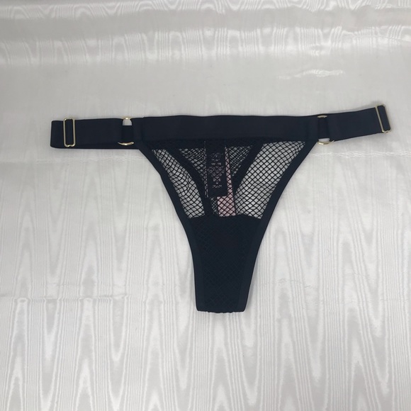 🧡 Victoria’s Secret Black Fishnet Thong 🧡 - Picture 4 of 7